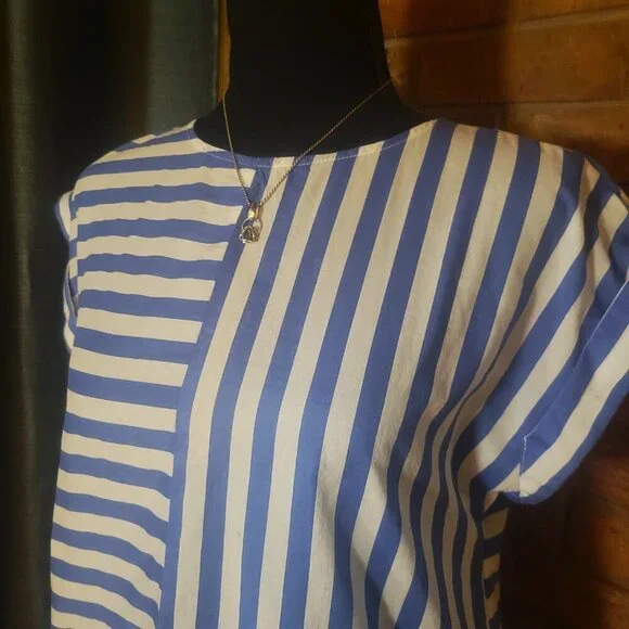 Banana Republic Women's Multi-Directional Blue/White Striped Cropped - Size XS - Picture 2 of 10